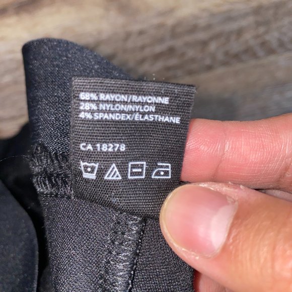 Hue Black Leggings - Picture 4 of 5